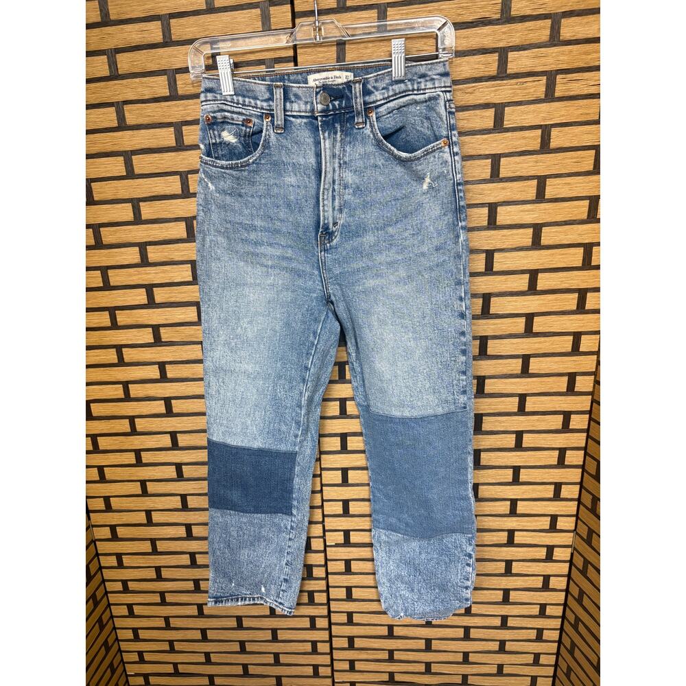 Abercrombie & Fitch The Ankle Straight Ultra High Rise Jeans 27/4 Short